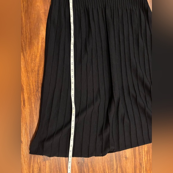 Eileen Fisher Ribbed Pleat 100% Washable Wool Knit Dress in Black, Size Medium - Picture 6 of 6